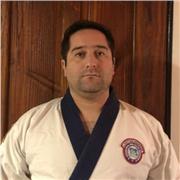 Profesor de artes marciales, con certificación Internacional. Escuelas en diferentes partes de chile